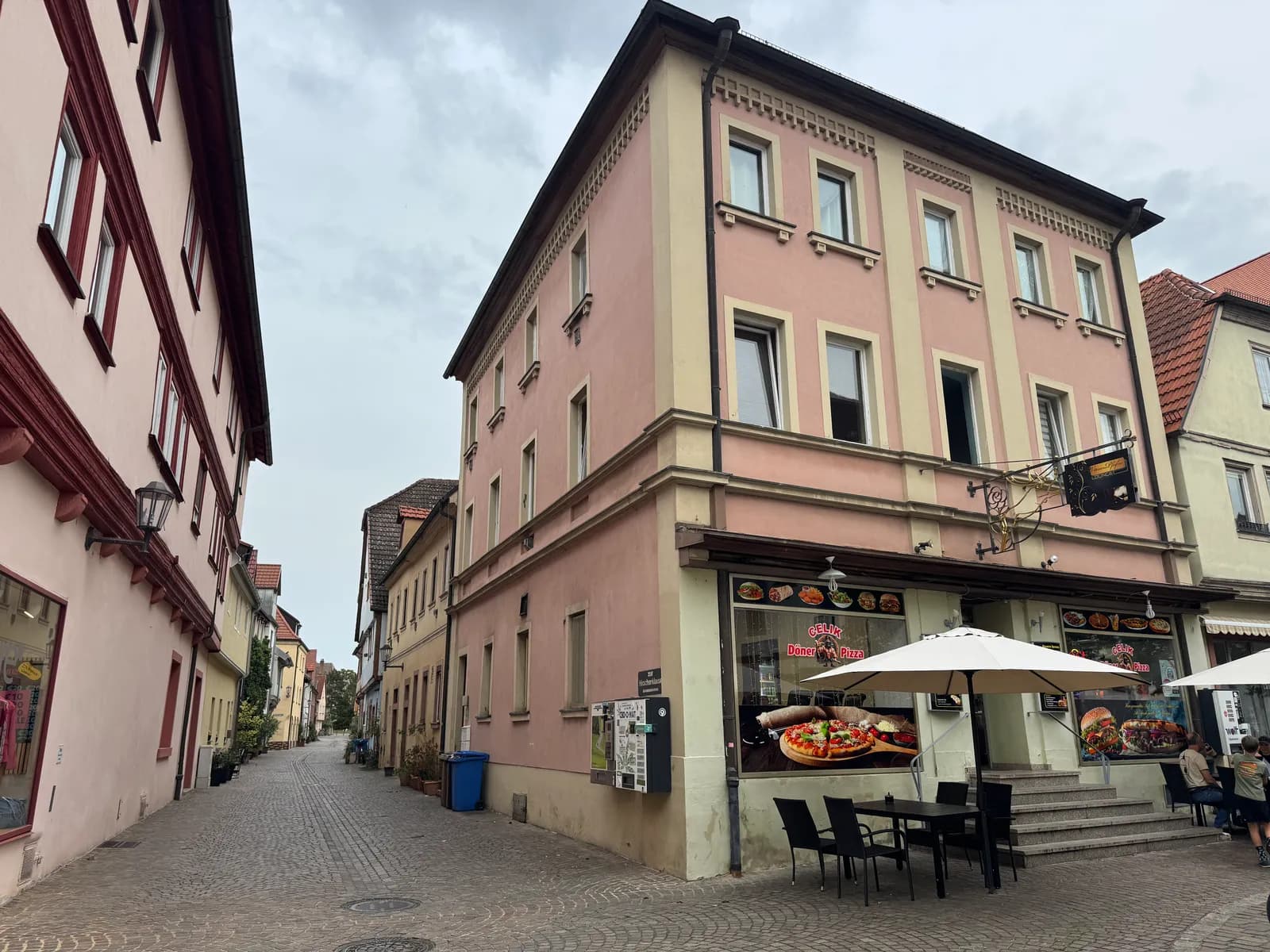 Wohn- & Geschäftshaus mit guter Rendite, Altstadt Karlstadt